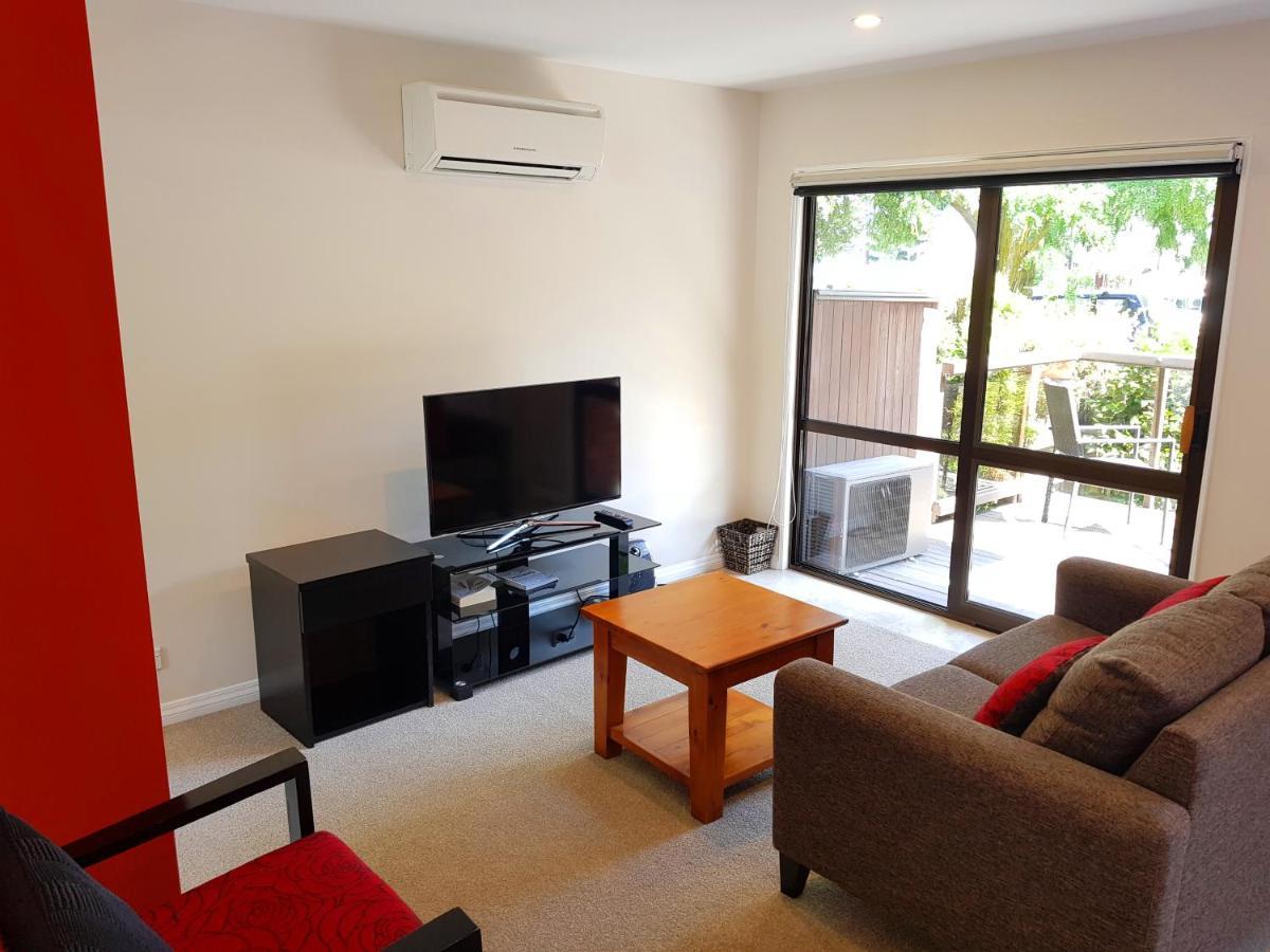 St James Apartments Queenstown Luaran gambar